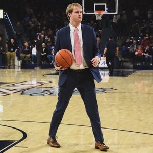 Meet your Posher, Zach